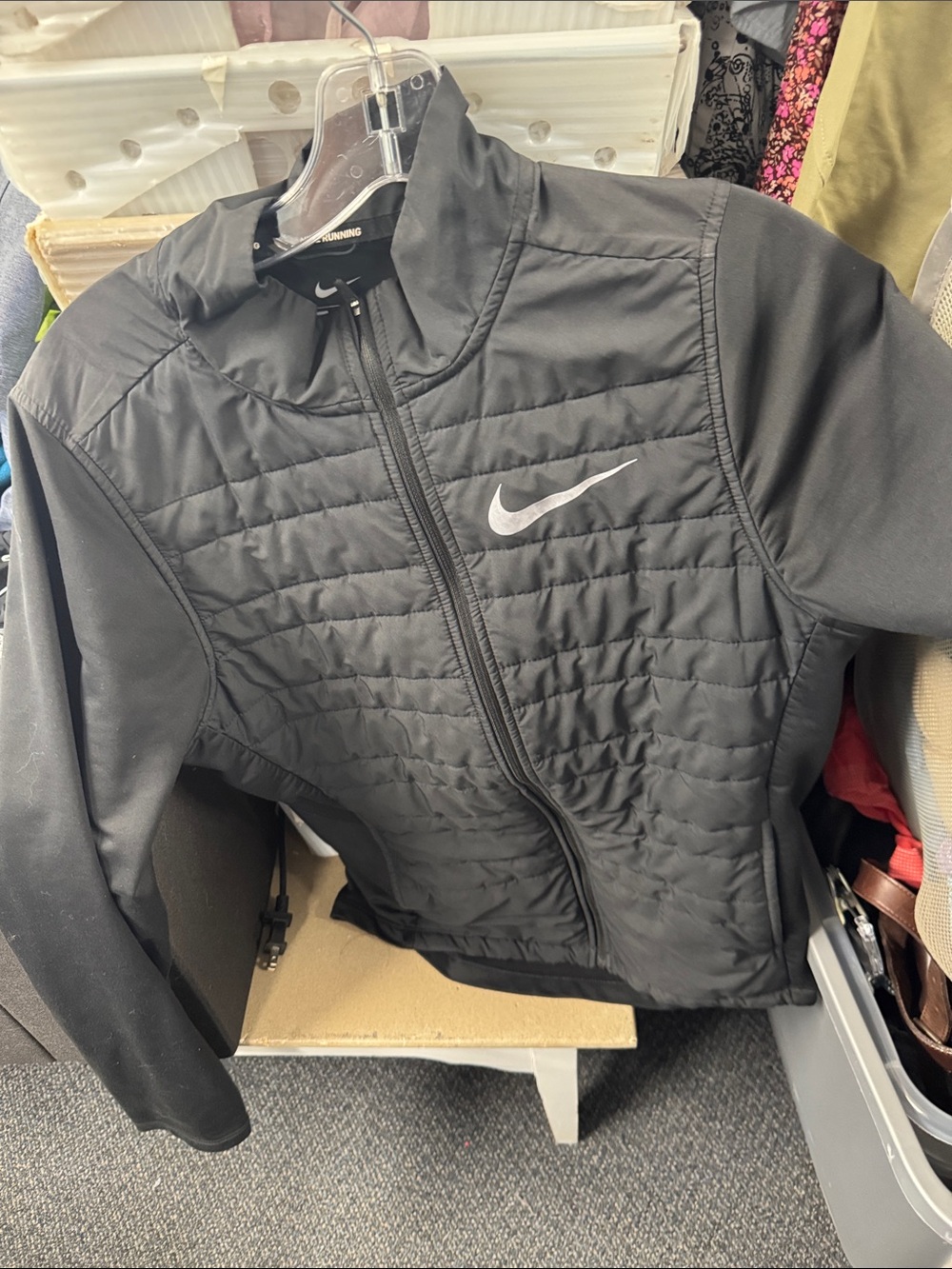 Nike running jacket S // 100101